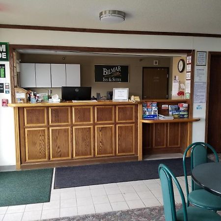 Bilmar Inn & Suites Dell Rapids ภายนอก รูปภาพ