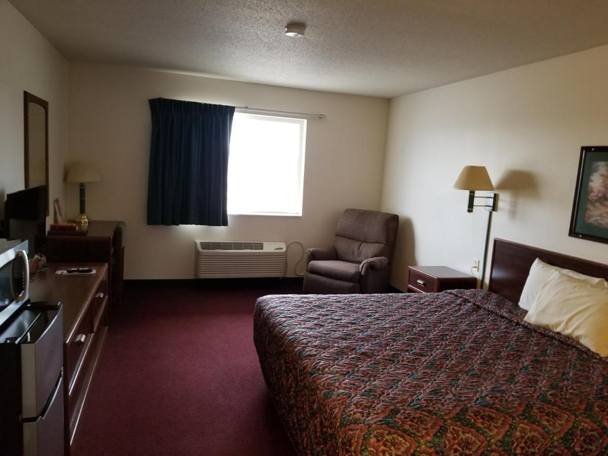 Bilmar Inn & Suites Dell Rapids ภายนอก รูปภาพ