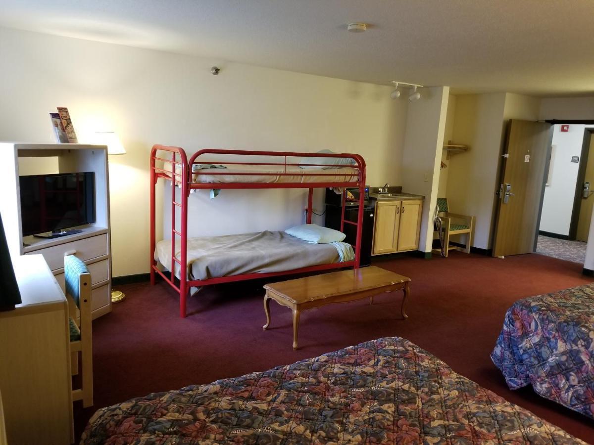 Bilmar Inn & Suites Dell Rapids ภายนอก รูปภาพ