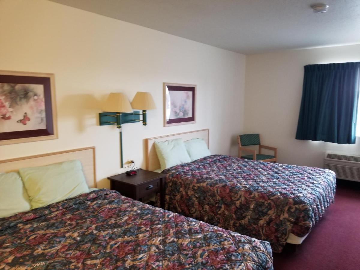 Bilmar Inn & Suites Dell Rapids ภายนอก รูปภาพ