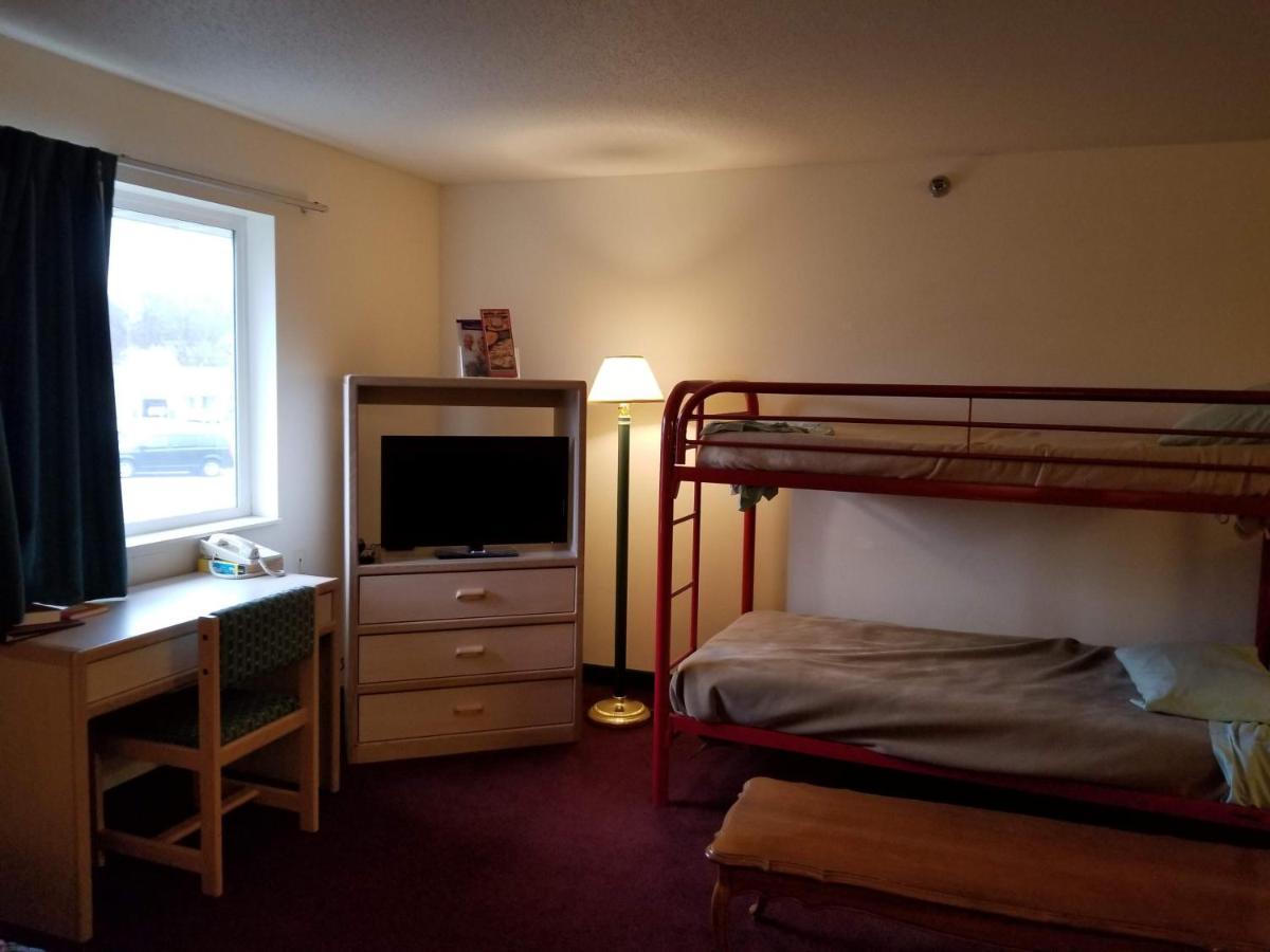 Bilmar Inn & Suites Dell Rapids ภายนอก รูปภาพ