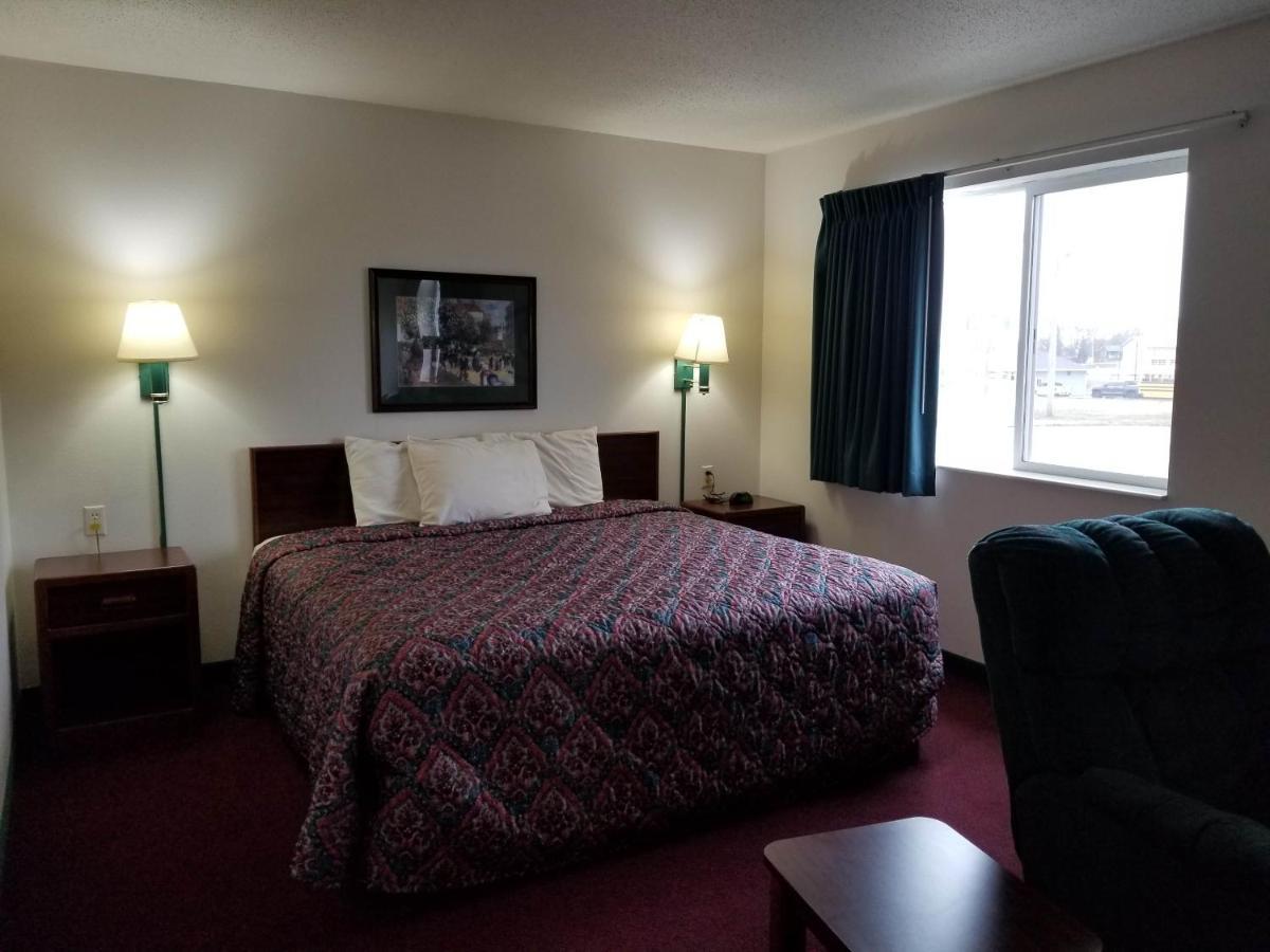 Bilmar Inn & Suites Dell Rapids ภายนอก รูปภาพ