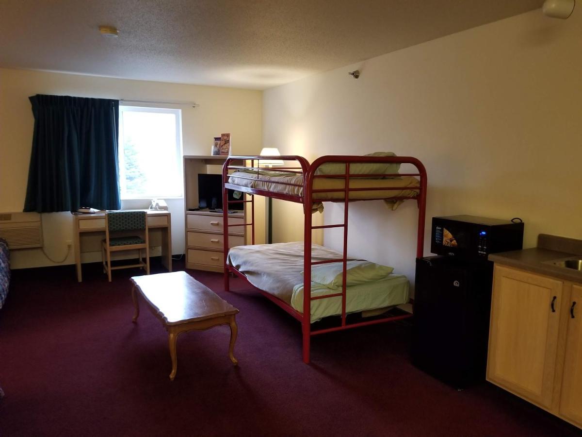 Bilmar Inn & Suites Dell Rapids ภายนอก รูปภาพ
