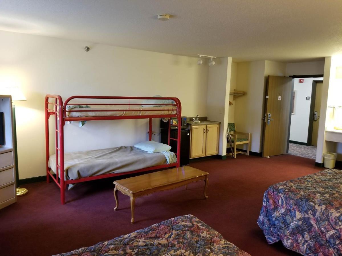Bilmar Inn & Suites Dell Rapids ภายนอก รูปภาพ
