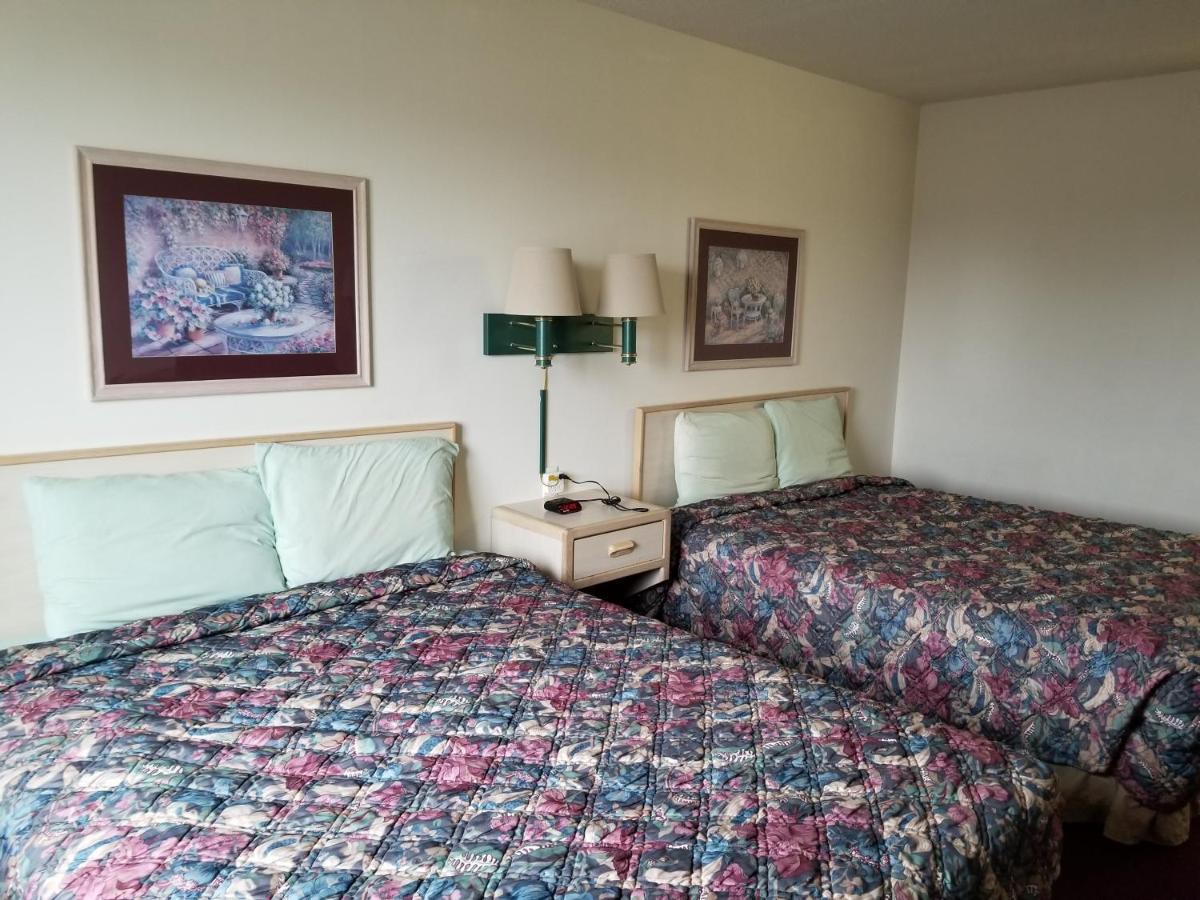 Bilmar Inn & Suites Dell Rapids ภายนอก รูปภาพ