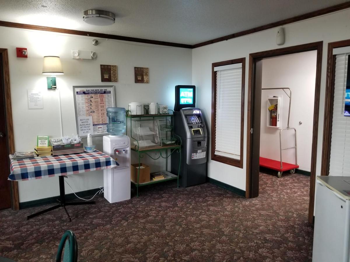 Bilmar Inn & Suites Dell Rapids ภายนอก รูปภาพ