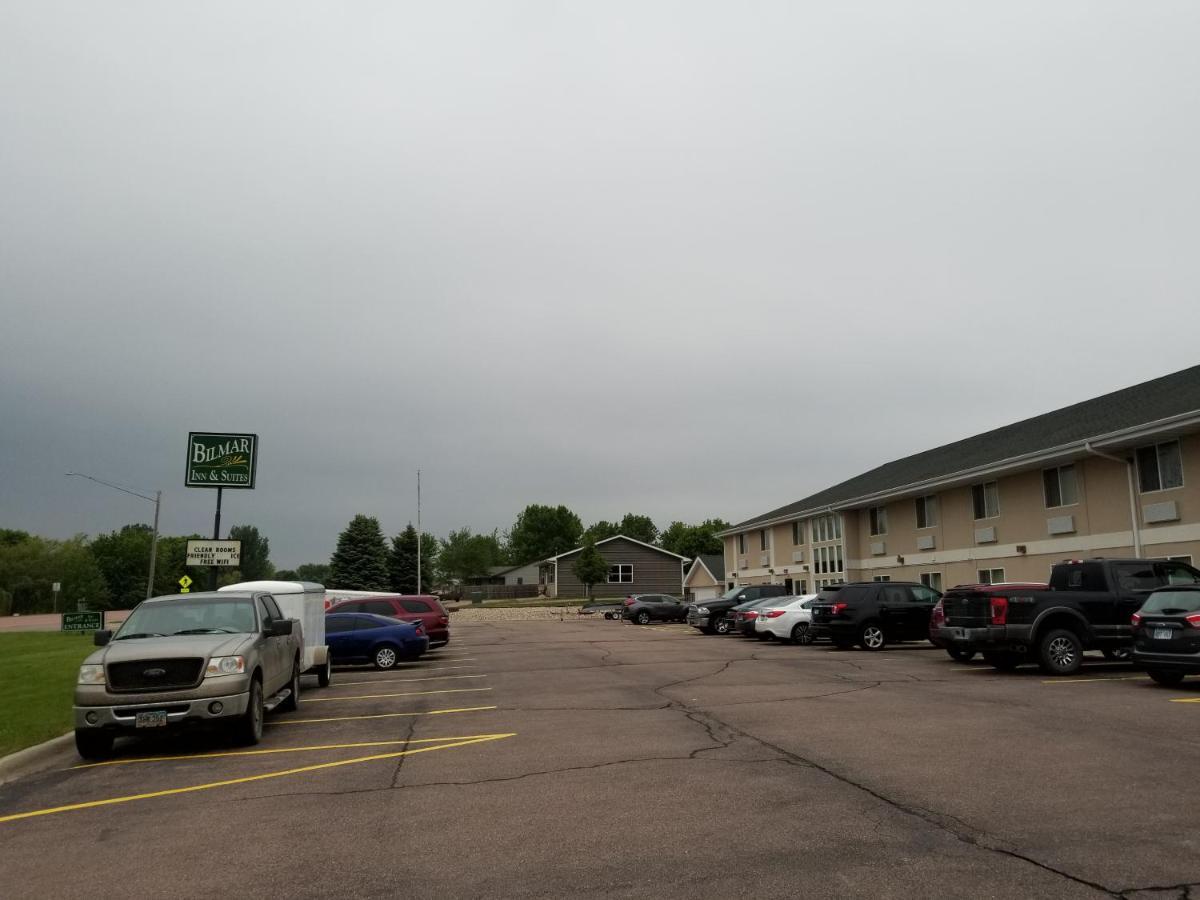 Bilmar Inn & Suites Dell Rapids ภายนอก รูปภาพ