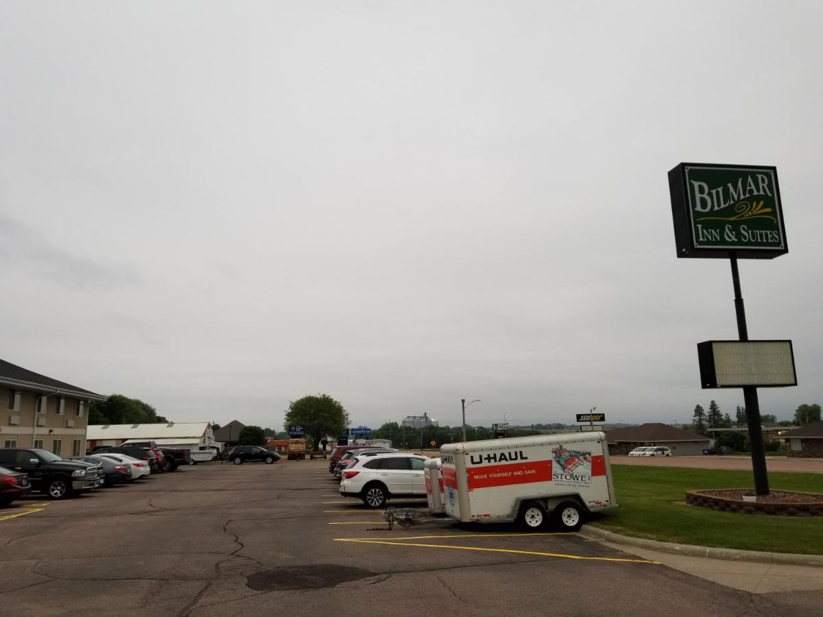 Bilmar Inn & Suites Dell Rapids ภายนอก รูปภาพ